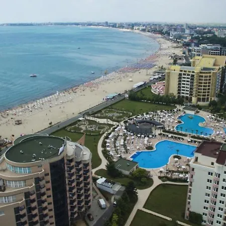 Admiral Plaza C 45 One Bedroom Appartement *