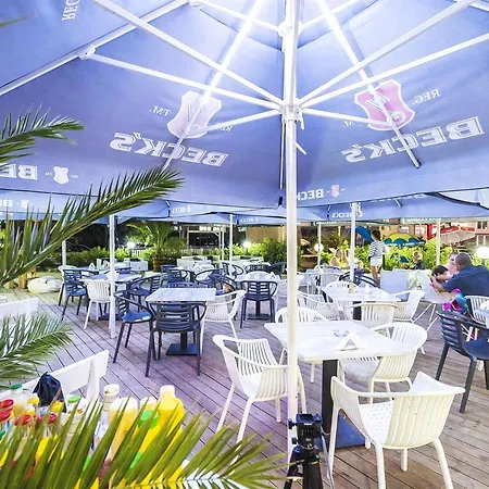 Admiral Plaza C 45 One Bedroom Apartment *